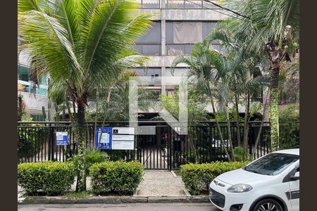 Apartamento para alugar com 86m², 2 quartos e 1 vaga Apartamento para alugar com 86m², 2 quartos e 1 vagaFachada