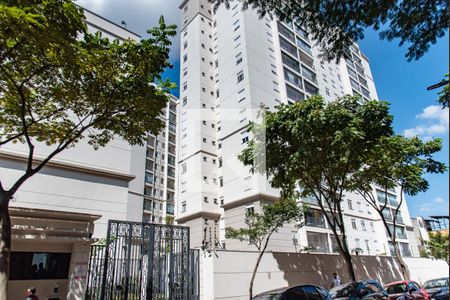 Apartamento à venda com 72m², 2 quartos e 2 vagas Apartamento à venda com 72m², 2 quartos e 2 vagasFachada