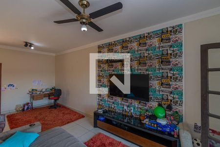 Sala de Estar de casa à venda com 4 quartos, 480m² em Jardim Itamarati, Campinas