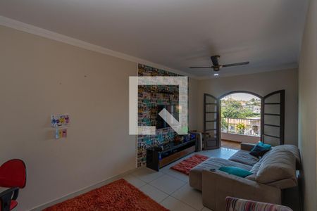 Sala de Estar de casa à venda com 4 quartos, 480m² em Jardim Itamarati, Campinas