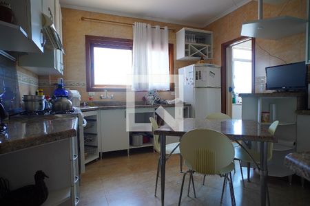 Apartamento à venda com 232m², 4 quartos e 4 vagasCozinha Principal