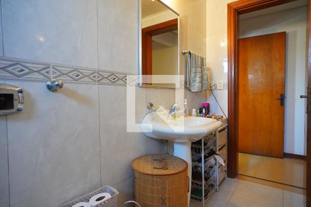 Apartamento à venda com 232m², 4 quartos e 4 vagasBanheiro 3