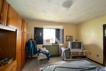 Casa à venda com 157m², 3 quartos e 1 vagaSuíte 