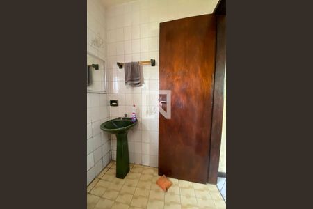 Casa à venda com 157m², 3 quartos e 1 vagaBanheiro