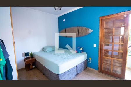 Casa à venda com 310m², 7 quartos e 4 vagas Casa à venda com 310m², 7 quartos e 4 vagasQuarto 1