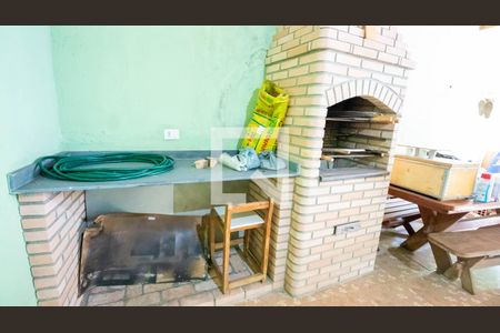 Casa à venda com 310m², 7 quartos e 4 vagas Casa à venda com 310m², 7 quartos e 4 vagasÁrea comum - Churrasqueira