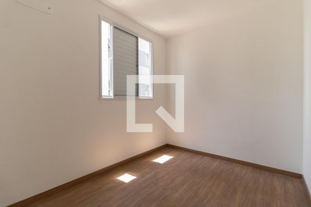Quarto 1 de apartamento para alugar com 2 quartos, 43m² em Jardim Maria Estela, São Paulo