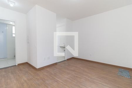 Sala de apartamento para alugar com 2 quartos, 43m² em Jardim Maria Estela, São Paulo