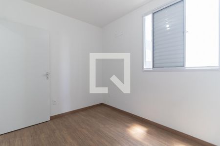 Quarto 1 de apartamento para alugar com 2 quartos, 43m² em Jardim Maria Estela, São Paulo