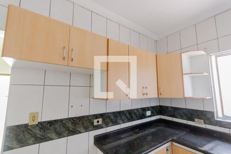 Casa à venda com 200m², 3 quartos e 3 vagasArmário