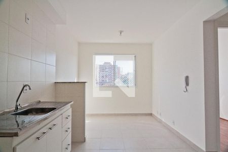 Sala de apartamento para alugar com 2 quartos, 33m² em Piqueri, São Paulo