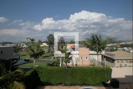 Casa de condomínio à venda com 420m², 5 quartos e 4 vagas Casa de condomínio à venda com 420m², 5 quartos e 4 vagasSuíte 3 - Varanda externa