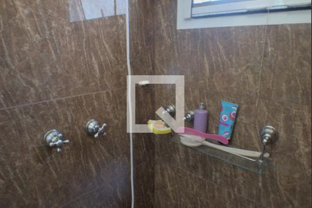 Casa de condomínio à venda com 420m², 5 quartos e 4 vagas Casa de condomínio à venda com 420m², 5 quartos e 4 vagasBanheiro da Suíte 2