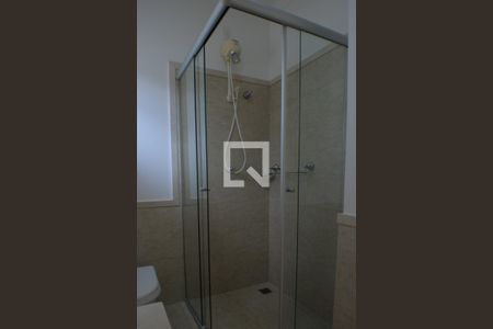 Casa de condomínio à venda com 420m², 5 quartos e 4 vagas Casa de condomínio à venda com 420m², 5 quartos e 4 vagasBanheiro Social