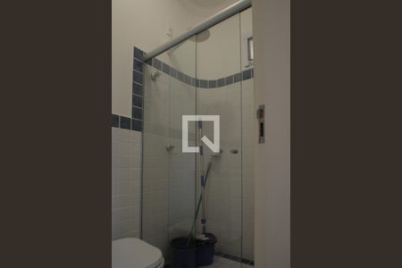 Casa de condomínio à venda com 420m², 5 quartos e 4 vagas Casa de condomínio à venda com 420m², 5 quartos e 4 vagasSuíte de Serviço