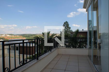 Casa de condomínio à venda com 420m², 5 quartos e 4 vagas Casa de condomínio à venda com 420m², 5 quartos e 4 vagasSuíte master  - Varanda externa