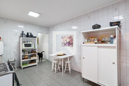 Casa à venda com 140m², 3 quartos e 2 vagas Casa à venda com 140m², 3 quartos e 2 vagasCozinha
