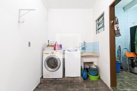 Casa à venda com 140m², 3 quartos e 2 vagas Casa à venda com 140m², 3 quartos e 2 vagasÁrea de serviço