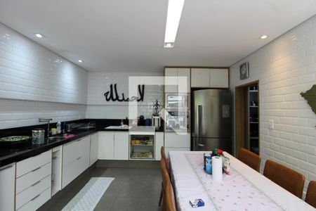 Casa à venda com 240m², 3 quartos e 5 vagasCozinha