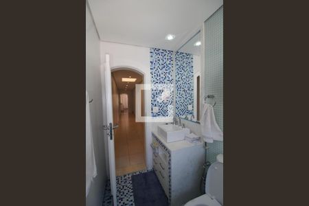 Casa à venda com 240m², 3 quartos e 5 vagasBanheiro