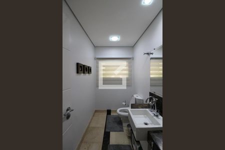 Casa à venda com 240m², 3 quartos e 5 vagasBanheiro 2