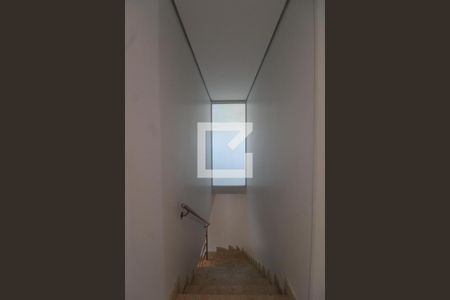 Casa à venda com 240m², 3 quartos e 5 vagasEscada