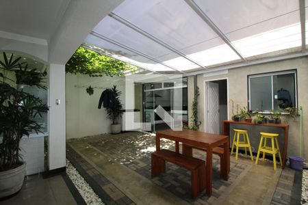 Casa à venda com 240m², 3 quartos e 5 vagasÁrea comum