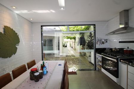 Casa à venda com 240m², 3 quartos e 5 vagasCozinha