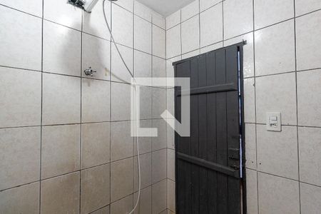 Banheiro de casa para alugar com 1 quarto, 45m² em Parque Císper, São Paulo