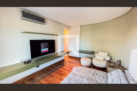 Apartamento à venda com 400m², 5 quartos e 5 vagasSuíte 2