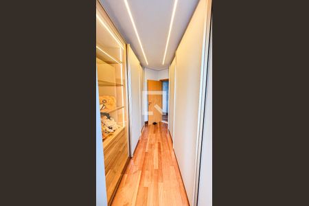 Apartamento à venda com 400m², 5 quartos e 5 vagasSuíte 2