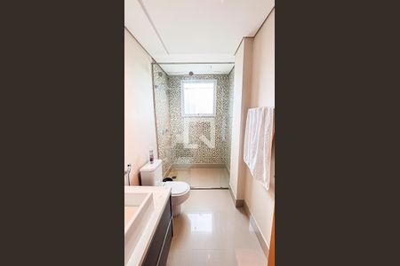 Apartamento à venda com 400m², 5 quartos e 5 vagasBanheiro da Suíte 1