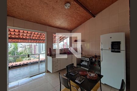Casa à venda com 354m², 7 quartos e 2 vagas
