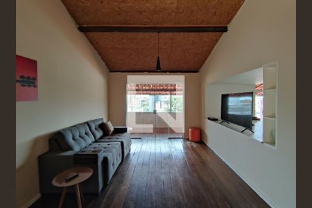 Casa à venda com 354m², 7 quartos e 2 vagas