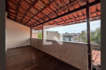 Casa à venda com 354m², 7 quartos e 2 vagas