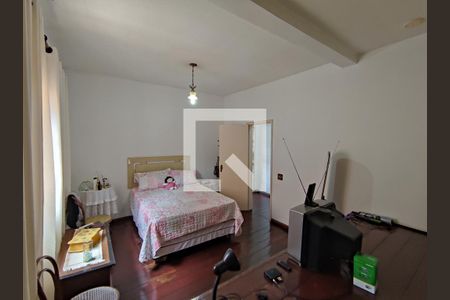 Casa à venda com 354m², 7 quartos e 2 vagas