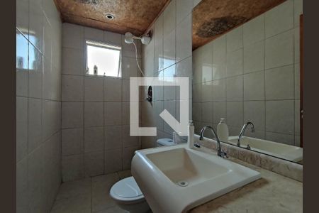 Casa à venda com 354m², 7 quartos e 2 vagas