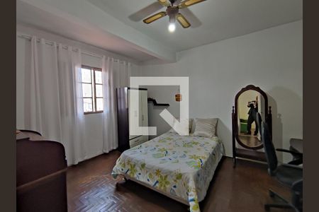 Casa à venda com 354m², 7 quartos e 2 vagas