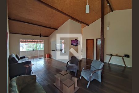 Casa à venda com 354m², 7 quartos e 2 vagas