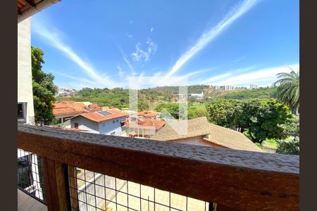 Casa à venda com 340m², 6 quartos e 4 vagas