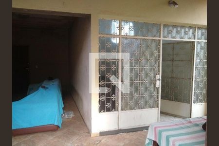 Casa à venda com 334m², 3 quartos e 2 vagas