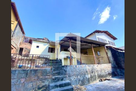 Casa à venda com 360m², 3 quartos e 2 vagas