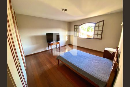 Casa à venda com 367m², 5 quartos e 7 vagas