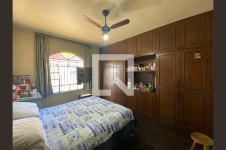 Casa à venda com 320m², 6 quartos e 2 vagas