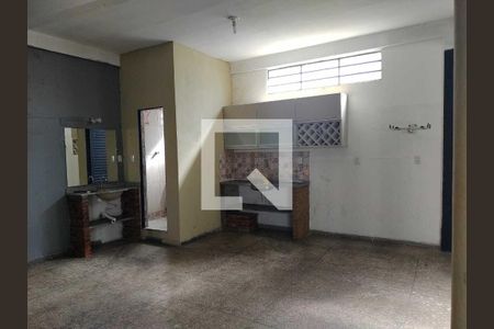 Casa à venda com 320m², 6 quartos e 2 vagas