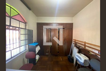 Casa à venda com 320m², 6 quartos e 2 vagas