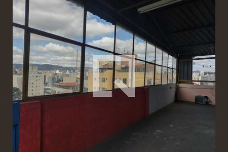 Casa à venda com 320m², 6 quartos e 2 vagas