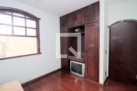 Casa à venda com 445m², 4 quartos e 4 vagas