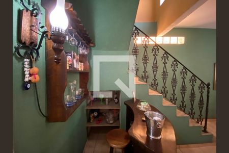 Casa à venda com 184m², 4 quartos e 2 vagas