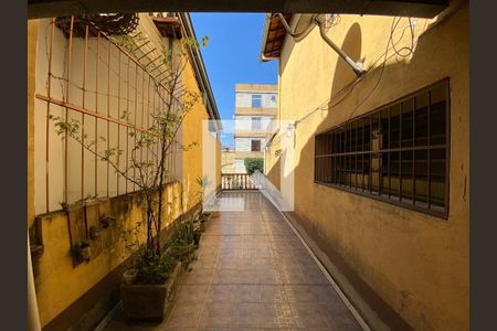 Casa à venda com 184m², 4 quartos e 2 vagas